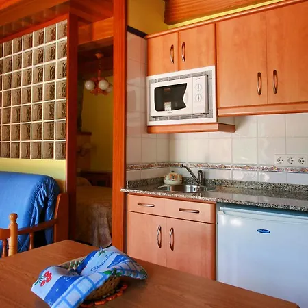 Rurales Cuendias Apartment Perlunes